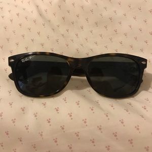 Authentic Ray-Ban Polarized Tortoise New Wayfarer